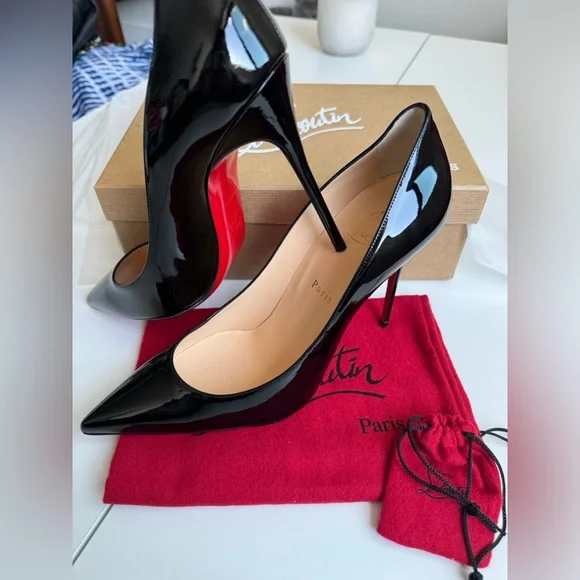 Brand new Christian Louboutin Décolleté 554 100 patent-leather pumps - Picture 2 of 8
